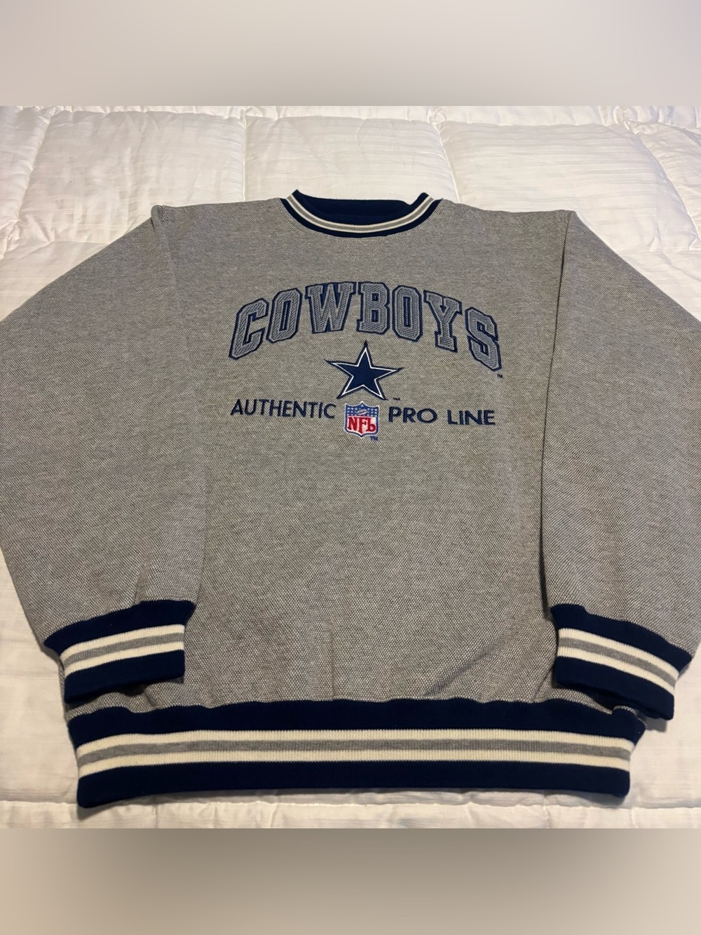 Vintage Dallas Cowboys NFL Pro Line Logo Athletic Embroidered Sweatshirt Size M